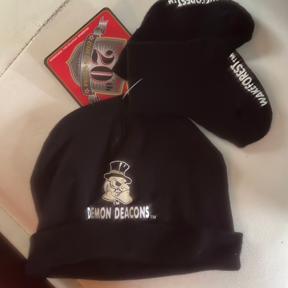 New infant Wake Forest hat and socks
